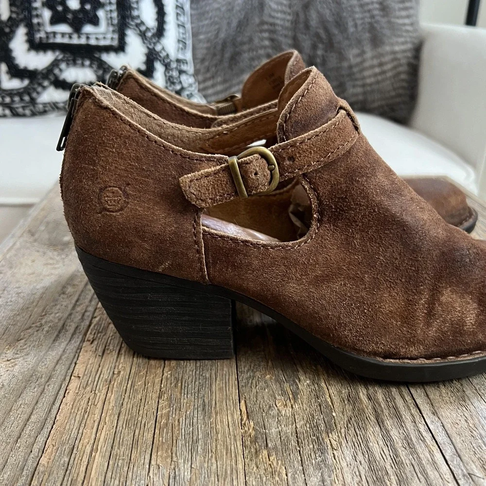 Born Ankle Booties Mendocino 7.5 Brown Suede Leather Western Boho Distressed